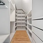 Luxury 2br, Free Parking, Balcony