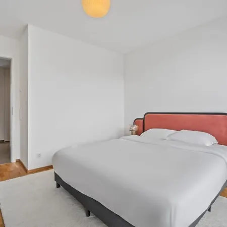 Luxury 2br, Free Parking, Balcony Lüksemburg