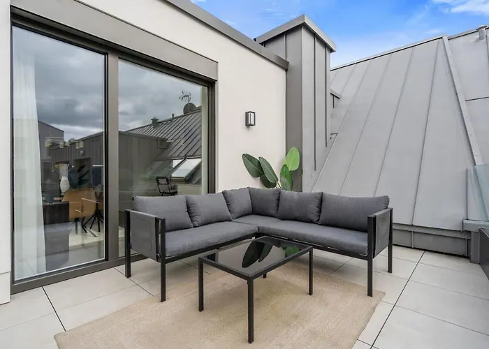 Apartment Luxury 2br, Free Parking, Balcony