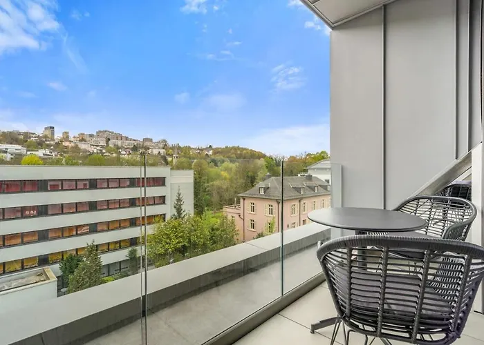 Luxury 2br, Free Parking, Balcony Appartement